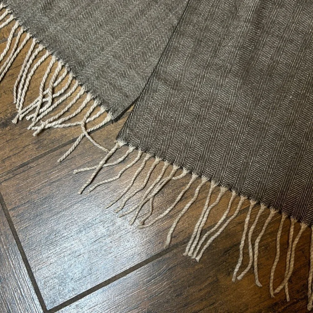 Italian Design Brown Herringbone Cashmere Blend Scarf with Fringe
